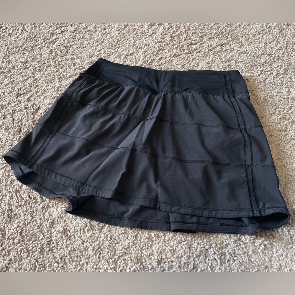 Lululemon black skort